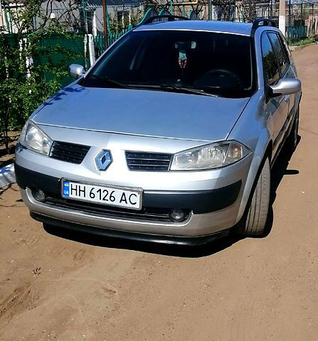 Сірий Рено Меган, об'ємом двигуна 1.5 л та пробігом 273 тис. км за 4750 $, фото 1 на Automoto.ua