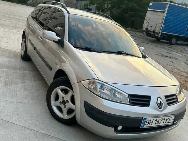 Сірий Рено Меган, об'ємом двигуна 1.5 л та пробігом 215 тис. км за 4200 $, фото 1 на Automoto.ua