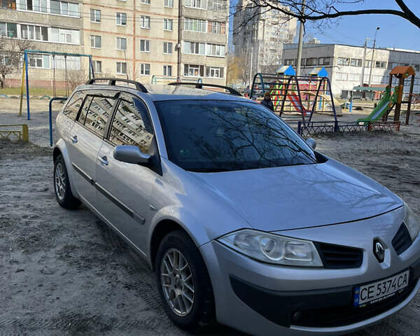 Серый Рено Меган, объемом двигателя 1.9 л и пробегом 252 тыс. км за 5100 $, фото 1 на Automoto.ua