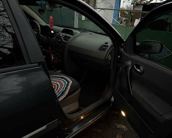 Сірий Рено Меган, об'ємом двигуна 1.5 л та пробігом 260 тис. км за 5200 $, фото 1 на Automoto.ua