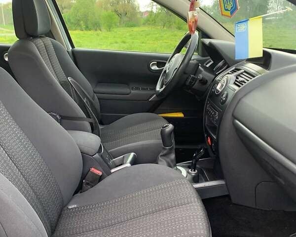 Серый Рено Меган, объемом двигателя 1.6 л и пробегом 222 тыс. км за 4500 $, фото 1 на Automoto.ua