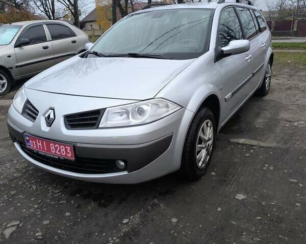 Серый Рено Меган, объемом двигателя 1.6 л и пробегом 162 тыс. км за 5350 $, фото 1 на Automoto.ua