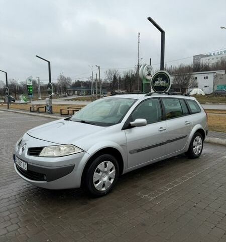 Сірий Рено Меган, об'ємом двигуна 1.6 л та пробігом 250 тис. км за 4750 $, фото 1 на Automoto.ua