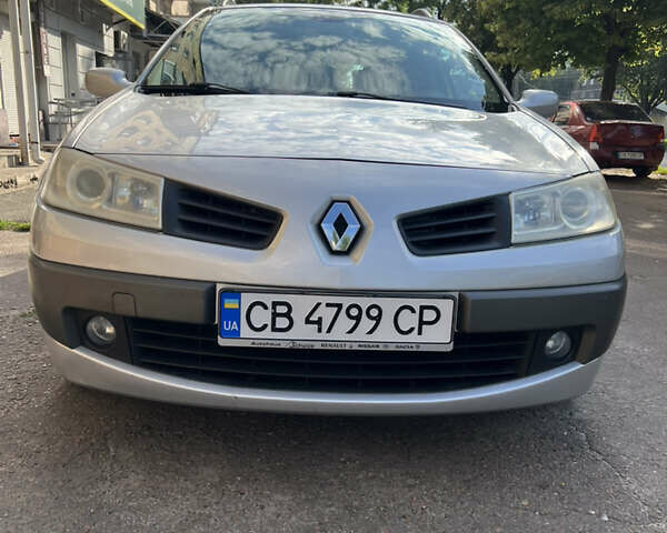 Сірий Рено Меган, об'ємом двигуна 1.6 л та пробігом 267 тис. км за 5300 $, фото 1 на Automoto.ua