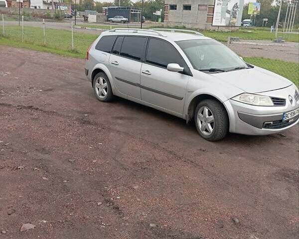 Серый Рено Меган, объемом двигателя 1.6 л и пробегом 286 тыс. км за 5000 $, фото 1 на Automoto.ua