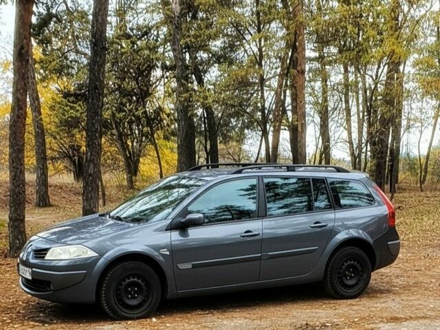 Серый Рено Меган, объемом двигателя 1.6 л и пробегом 244 тыс. км за 4900 $, фото 1 на Automoto.ua