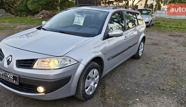 Сірий Рено Меган, об'ємом двигуна 1.6 л та пробігом 220 тис. км за 5500 $, фото 1 на Automoto.ua