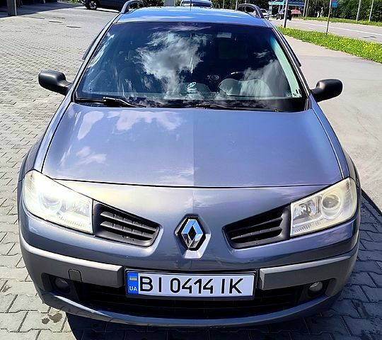 Серый Рено Меган, объемом двигателя 1.6 л и пробегом 378 тыс. км за 4200 $, фото 1 на Automoto.ua