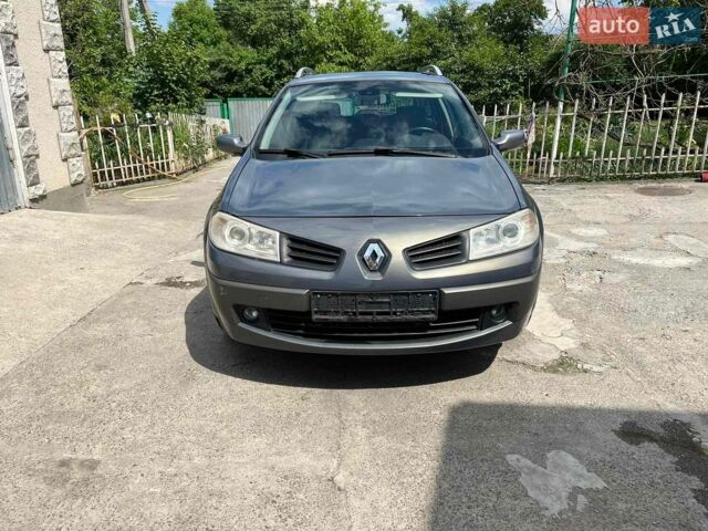 Сірий Рено Меган, об'ємом двигуна 1.6 л та пробігом 245 тис. км за 5200 $, фото 1 на Automoto.ua