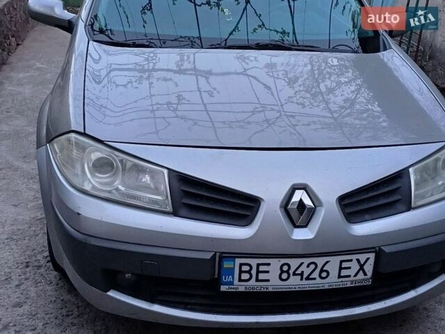 Серый Рено Меган, объемом двигателя 1.46 л и пробегом 300 тыс. км за 5000 $, фото 1 на Automoto.ua