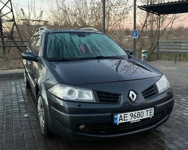 Серый Рено Меган, объемом двигателя 1.6 л и пробегом 284 тыс. км за 6000 $, фото 1 на Automoto.ua
