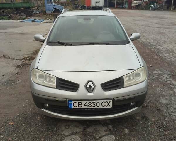 Серый Рено Меган, объемом двигателя 1.6 л и пробегом 298 тыс. км за 4500 $, фото 1 на Automoto.ua