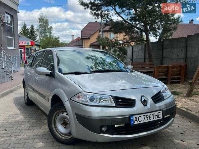 Серый Рено Меган, объемом двигателя 1.46 л и пробегом 450 тыс. км за 3399 $, фото 1 на Automoto.ua
