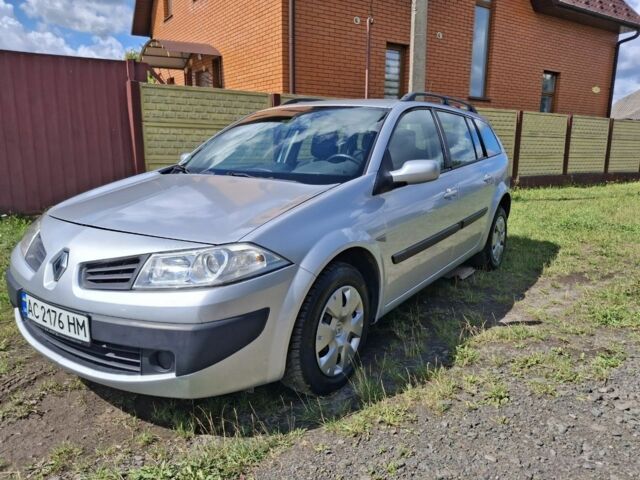 Сірий Рено Меган, об'ємом двигуна 1.5 л та пробігом 300 тис. км за 3950 $, фото 1 на Automoto.ua