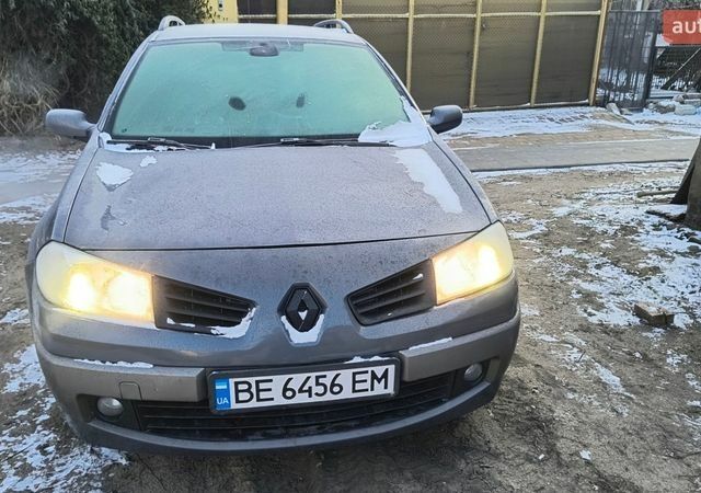 Сірий Рено Меган, об'ємом двигуна 1.5 л та пробігом 360 тис. км за 4500 $, фото 1 на Automoto.ua