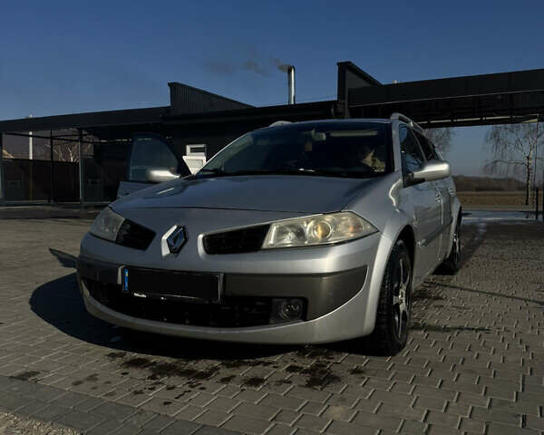 Серый Рено Меган, объемом двигателя 1.87 л и пробегом 390 тыс. км за 5300 $, фото 1 на Automoto.ua