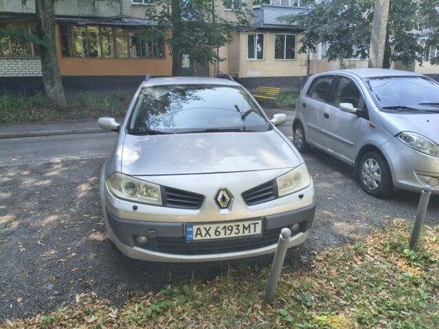 Сірий Рено Меган, об'ємом двигуна 1.6 л та пробігом 251 тис. км за 4514 $, фото 1 на Automoto.ua