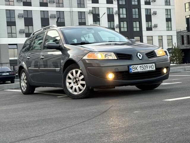 Серый Рено Меган, объемом двигателя 1.9 л и пробегом 242 тыс. км за 4900 $, фото 1 на Automoto.ua