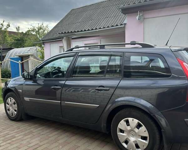 Серый Рено Меган, объемом двигателя 1.6 л и пробегом 269 тыс. км за 6000 $, фото 1 на Automoto.ua