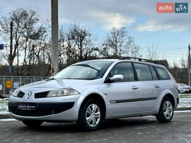 Сірий Рено Меган, об'ємом двигуна 1.6 л та пробігом 242 тис. км за 5349 $, фото 1 на Automoto.ua