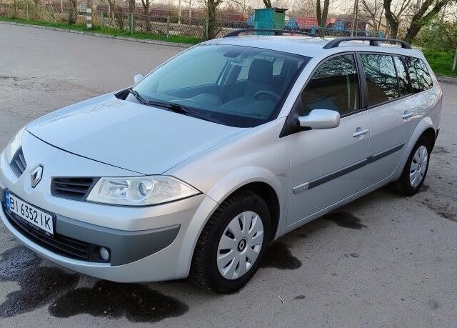 Сірий Рено Меган, об'ємом двигуна 1.6 л та пробігом 200 тис. км за 5900 $, фото 1 на Automoto.ua