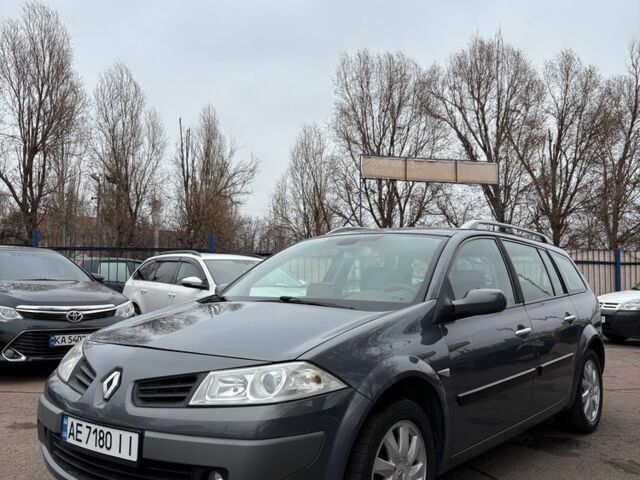 Сірий Рено Меган, об'ємом двигуна 1.6 л та пробігом 220 тис. км за 6100 $, фото 1 на Automoto.ua