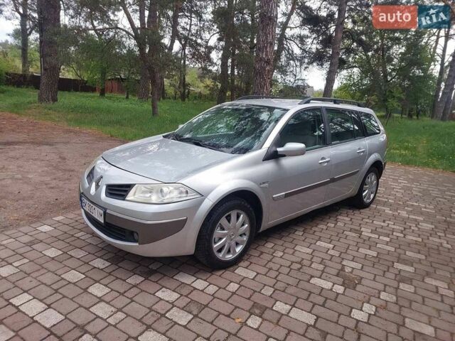 Серый Рено Меган, объемом двигателя 2 л и пробегом 233 тыс. км за 4350 $, фото 1 на Automoto.ua