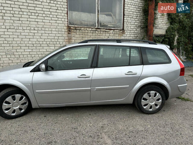 Сірий Рено Меган, об'ємом двигуна 1.6 л та пробігом 243 тис. км за 3999 $, фото 1 на Automoto.ua