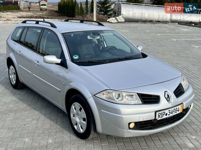 Серый Рено Меган, объемом двигателя 1.5 л и пробегом 230 тыс. км за 4999 $, фото 1 на Automoto.ua