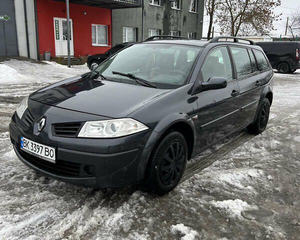 Сірий Рено Меган, об'ємом двигуна 1.46 л та пробігом 290 тис. км за 4499 $, фото 1 на Automoto.ua