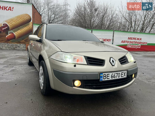 Серый Рено Меган, объемом двигателя 1.6 л и пробегом 281 тыс. км за 4800 $, фото 1 на Automoto.ua