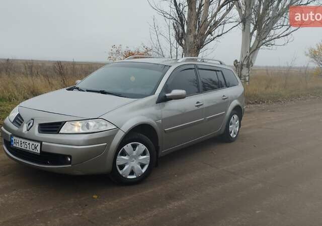 Серый Рено Меган, объемом двигателя 1.5 л и пробегом 250 тыс. км за 4800 $, фото 1 на Automoto.ua