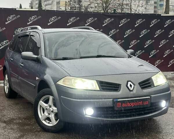 Серый Рено Меган, объемом двигателя 1.6 л и пробегом 248 тыс. км за 5500 $, фото 1 на Automoto.ua