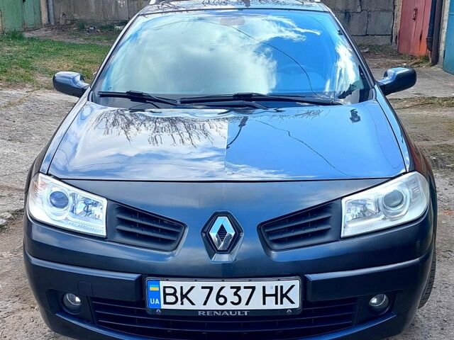 Сірий Рено Меган, об'ємом двигуна 1.6 л та пробігом 220 тис. км за 4950 $, фото 1 на Automoto.ua