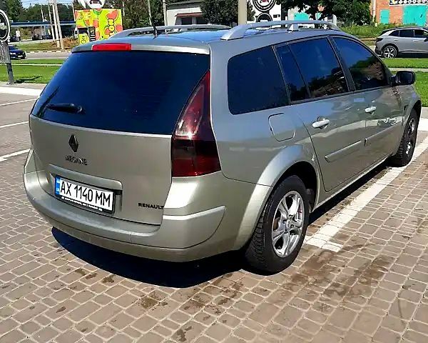 Сірий Рено Меган, об'ємом двигуна 1.6 л та пробігом 176 тис. км за 5500 $, фото 1 на Automoto.ua