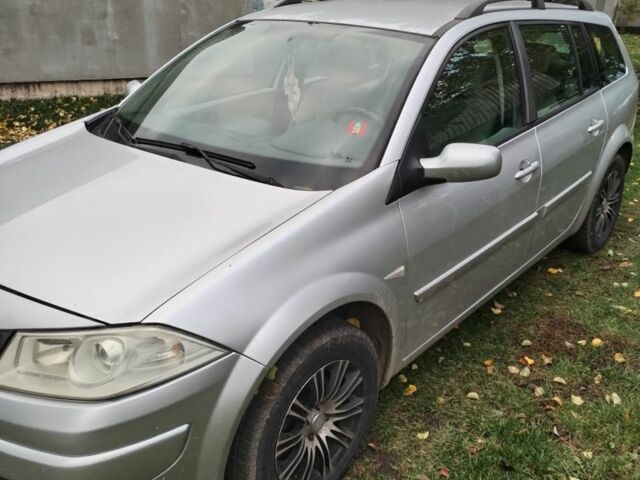 Рено Меган 2007 в Белой Церкве на Automoto.ua Серый Рено Меган, объемом двигателя 1.5 л и пробегом 295 тыс. км за 4600 $, фото 1 на Automoto.ua