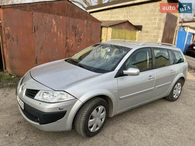 Серый Рено Меган, объемом двигателя 1.6 л и пробегом 250 тыс. км за 4900 $, фото 1 на Automoto.ua