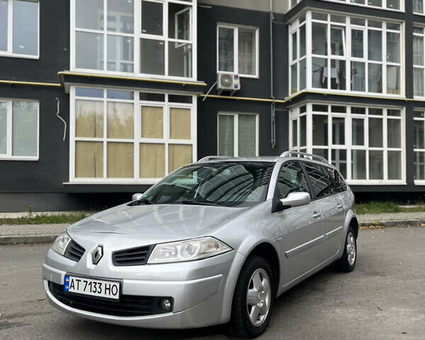 Сірий Рено Меган, об'ємом двигуна 1.9 л та пробігом 230 тис. км за 5200 $, фото 1 на Automoto.ua