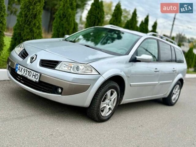 Серый Рено Меган, объемом двигателя 1.6 л и пробегом 215 тыс. км за 5500 $, фото 1 на Automoto.ua