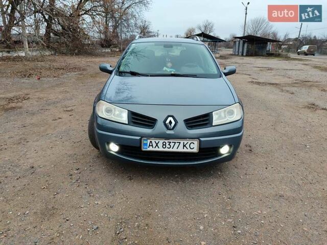 Серый Рено Меган, объемом двигателя 1.46 л и пробегом 206 тыс. км за 5000 $, фото 1 на Automoto.ua