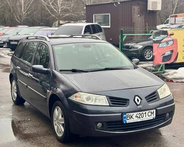 Серый Рено Меган, объемом двигателя 1.6 л и пробегом 231 тыс. км за 4750 $, фото 1 на Automoto.ua