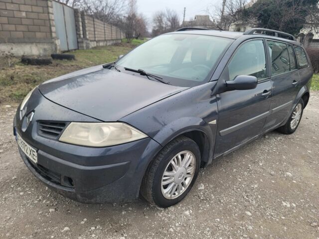 Серый Рено Меган, объемом двигателя 1.5 л и пробегом 221 тыс. км за 3900 $, фото 1 на Automoto.ua