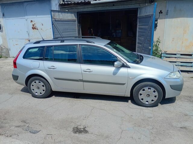 Сірий Рено Меган, об'ємом двигуна 1.6 л та пробігом 241 тис. км за 4507 $, фото 1 на Automoto.ua