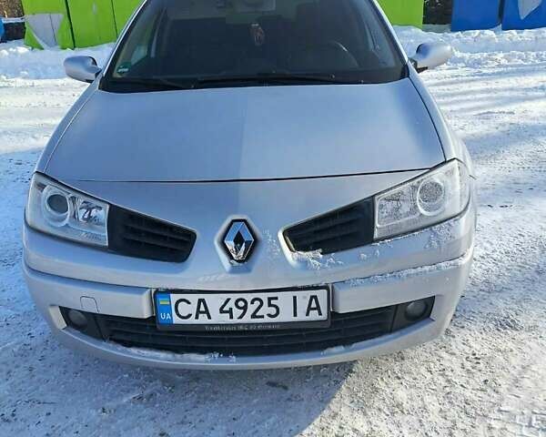 Сірий Рено Меган, об'ємом двигуна 1.5 л та пробігом 278 тис. км за 6000 $, фото 1 на Automoto.ua