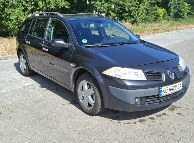 Сірий Рено Меган, об'ємом двигуна 1.9 л та пробігом 222 тис. км за 4553 $, фото 1 на Automoto.ua