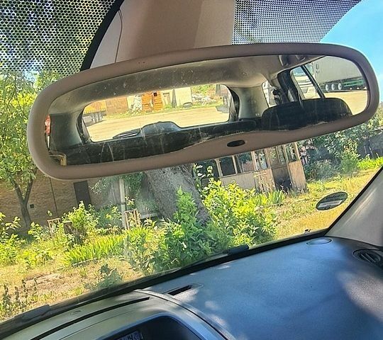 Сірий Рено Меган, об'ємом двигуна 1.6 л та пробігом 127 тис. км за 4850 $, фото 1 на Automoto.ua