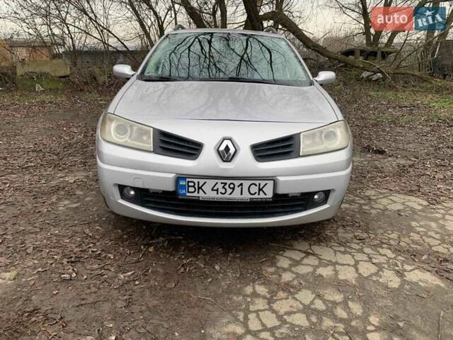 Сірий Рено Меган, об'ємом двигуна 1.6 л та пробігом 284 тис. км за 5700 $, фото 1 на Automoto.ua