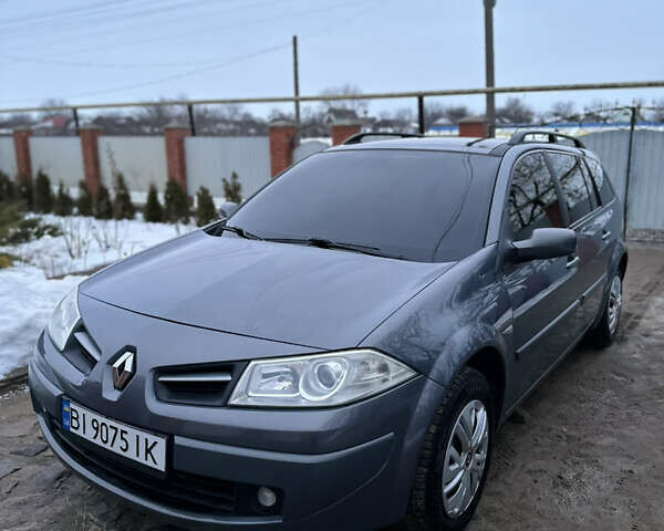 Сірий Рено Меган, об'ємом двигуна 1.6 л та пробігом 262 тис. км за 5600 $, фото 1 на Automoto.ua