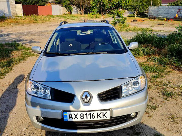 Рено Меган 2007 в Харькове на Automoto.ua Серый Рено Меган, объемом двигателя 1.6 л и пробегом 225 тыс. км за 5350 $, фото 1 на Automoto.ua
