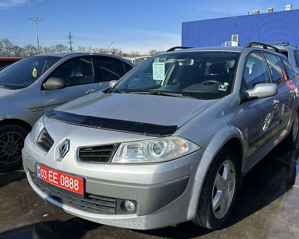 Серый Рено Меган, объемом двигателя 0 л и пробегом 236 тыс. км за 5500 $, фото 1 на Automoto.ua